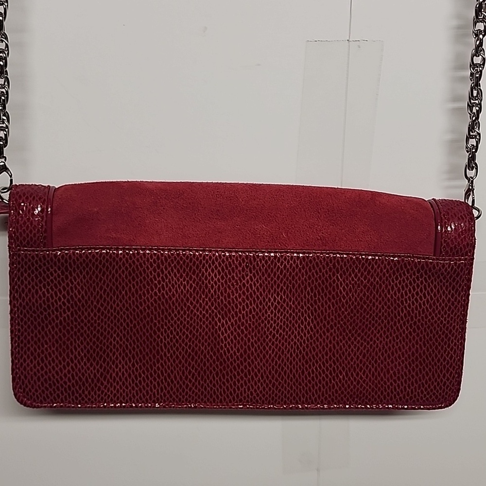 White House Black Market Elegant Red Suede/leather Crossbody Clutch. Minimalist - Picture 4 of 10